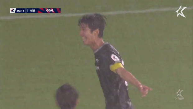 Min-Hyeok Kim's bicycle kick goal vs Ulsan